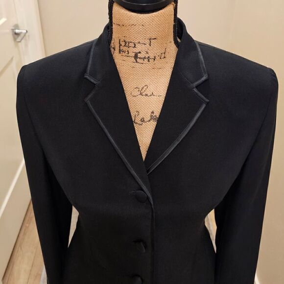 Ann Taylor Loft Silk Blazer with Satin Trim Size 2P - Picture 2 of 10